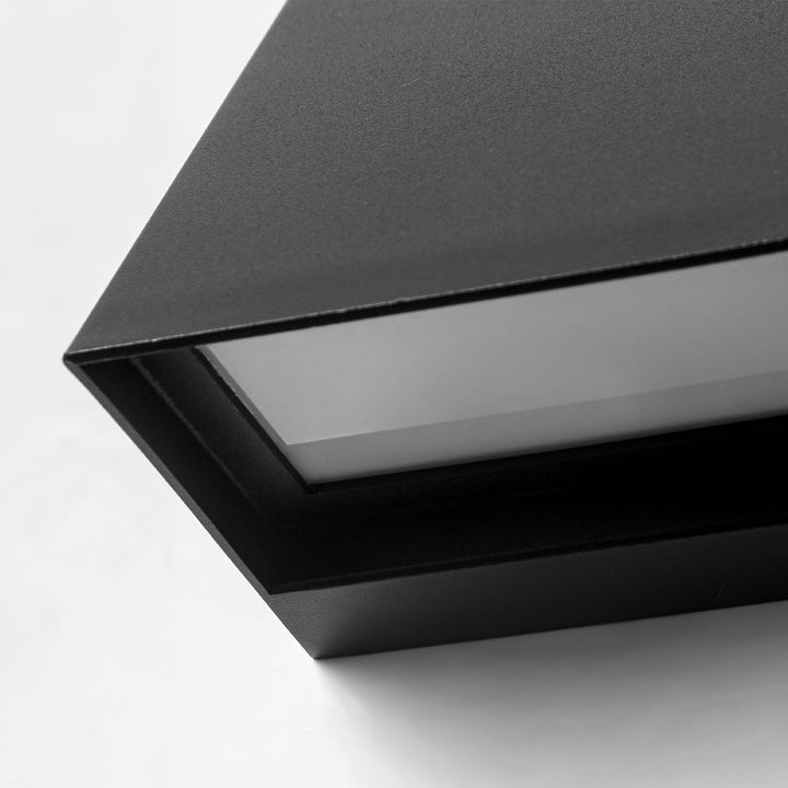 Eavone 1-Light Dimmable LED Modern Geometric Outdoor Wall Sconce (5") My Store